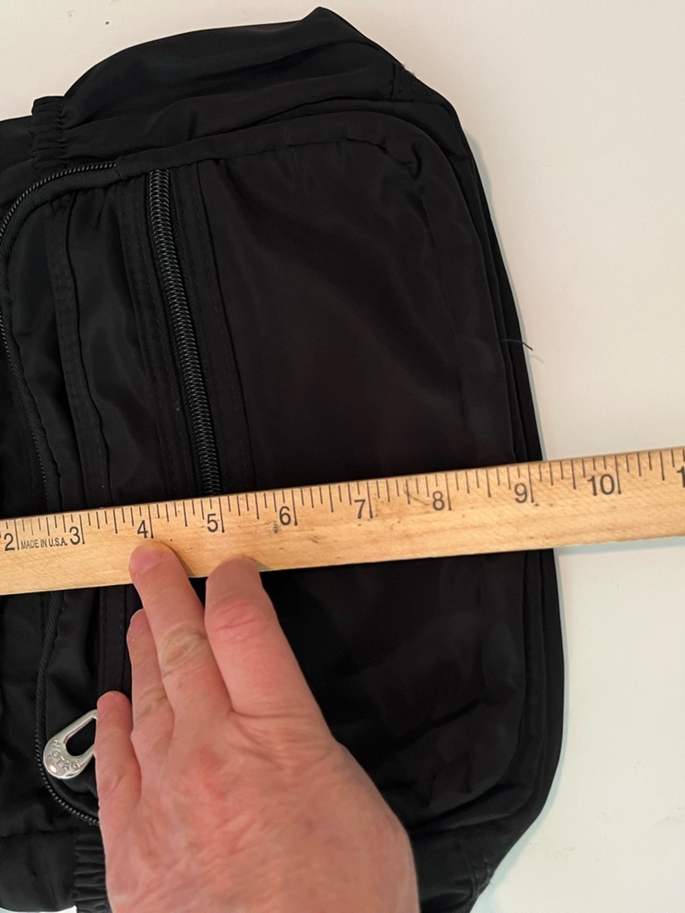 Lightweight Black Nylon Multi-Pocket Travel Crossbody Messenger Bag Everyday - Picture 3 of 10